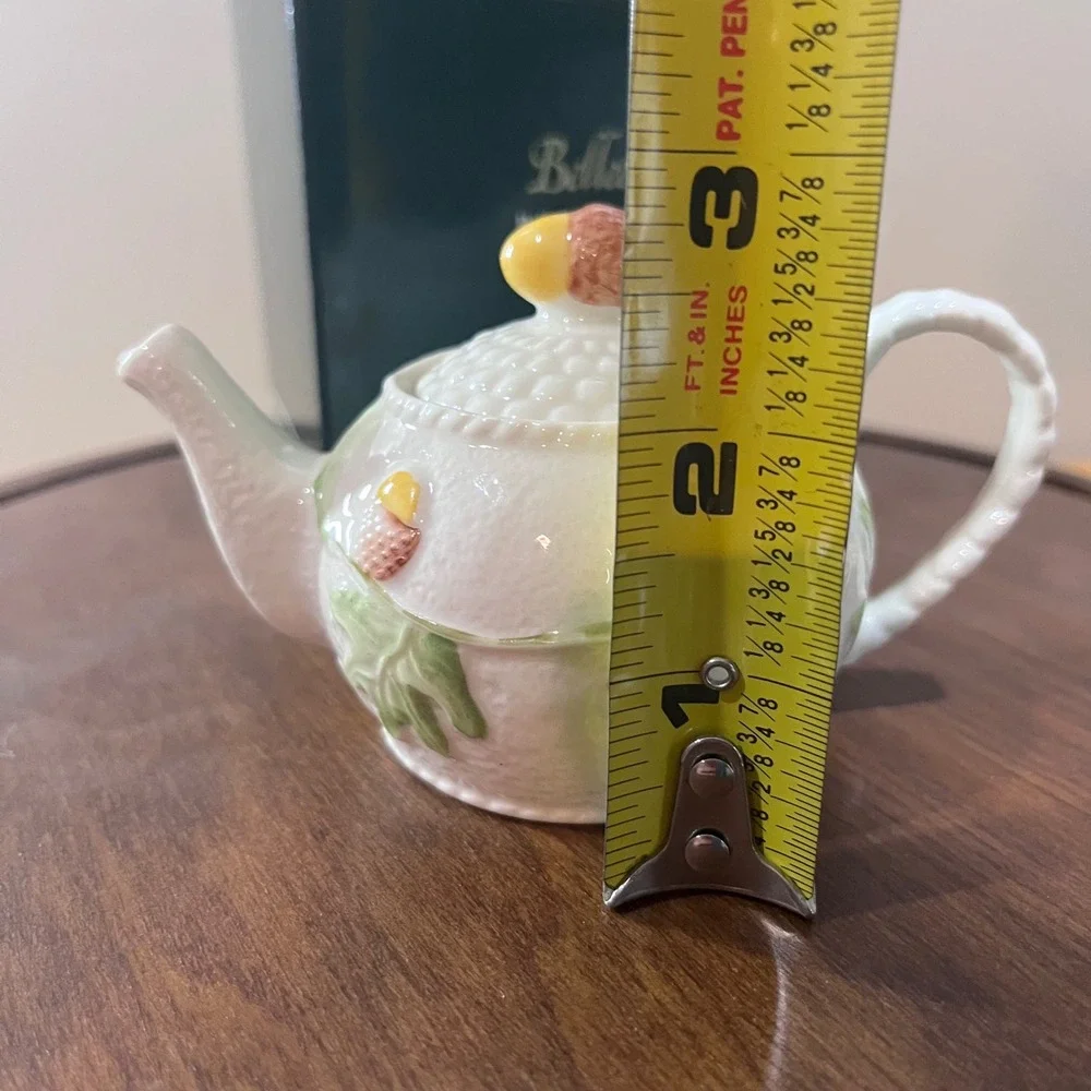 Belleek‎ Acorns Mini Teapot 3181 Fine Parian China Ireland Vtg Cottagecore Decor
